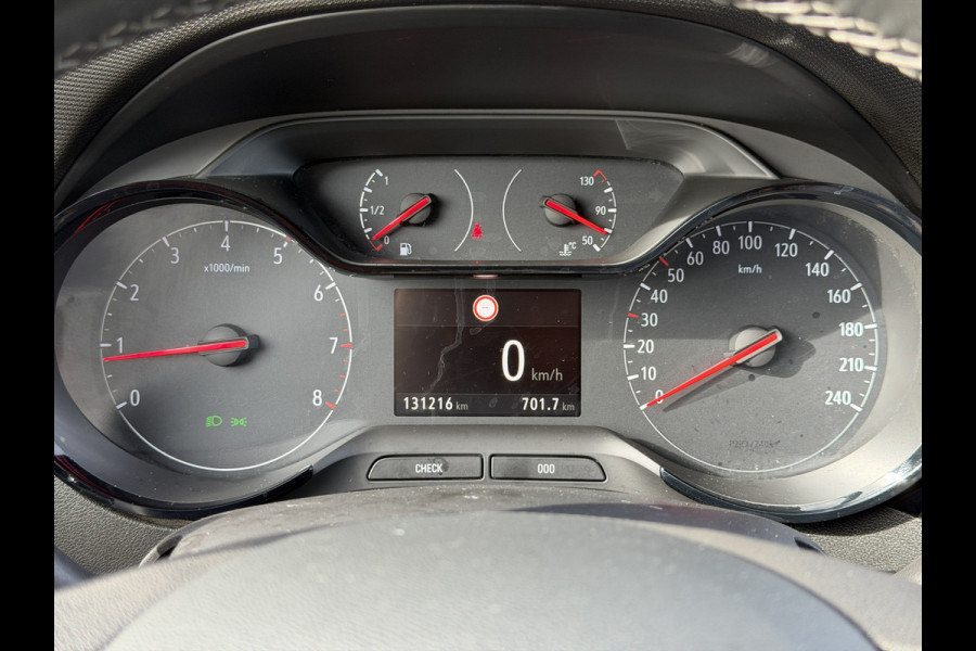 Opel Crossland X BWJ 2019 | 1.2T 111PK 120 Jaar Edition | CLIMA | NAVI | CRUISE | CARPLAY | PDC 2X | LICHTMETAAL | PRIVAY GLASS |