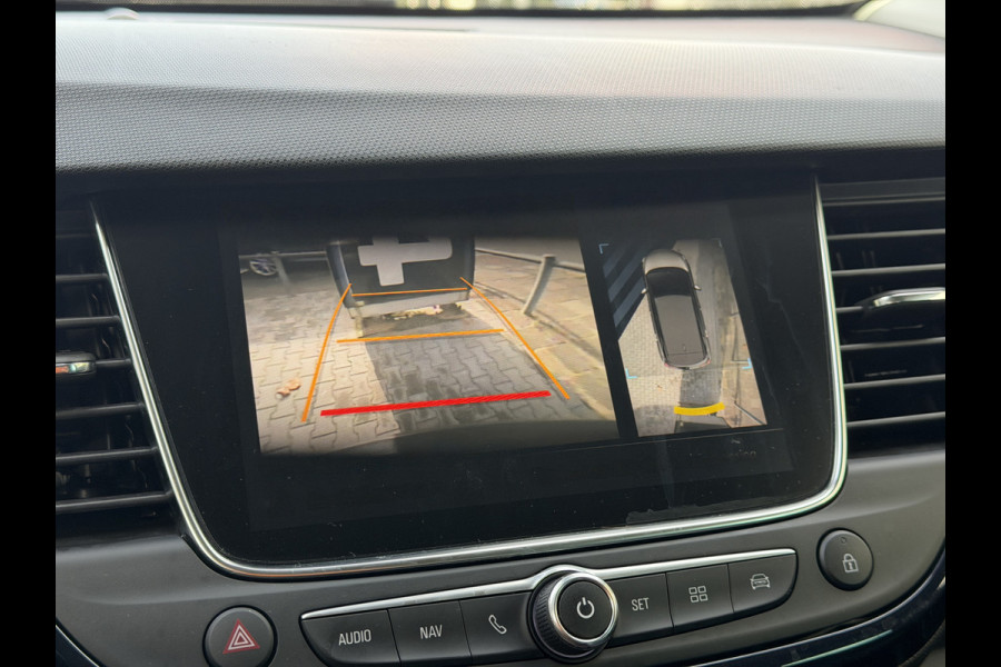 Opel Crossland X BWJ 2019 | 1.2T 111PK 120 Jaar Edition | CLIMA | NAVI | CRUISE | CARPLAY | PDC 2X | LICHTMETAAL | PRIVAY GLASS |