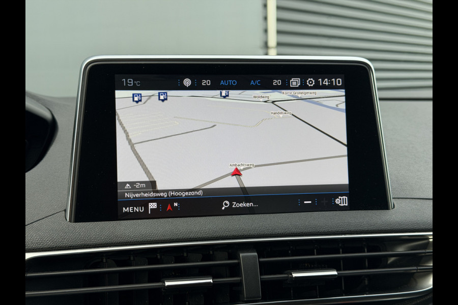 Peugeot 3008 BWJ 2019 | 1.6T 181PK Allure AUTOMAAT | TREKHAAK | CLIMA | NAVI | STOELVERW | PDC 2X | CARPLAY | PRIVACY GLASS |