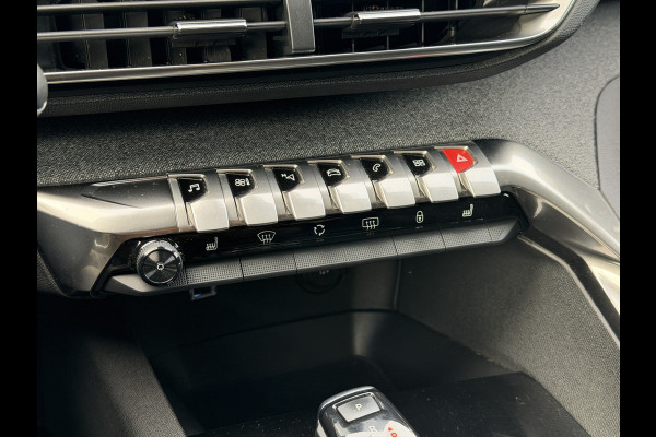 Peugeot 3008 BWJ 2019 | 1.6T 181PK Allure AUTOMAAT | TREKHAAK | CLIMA | NAVI | STOELVERW | PDC 2X | CARPLAY | PRIVACY GLASS |