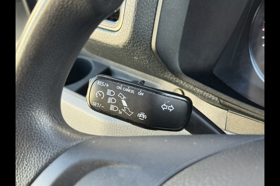 Volkswagen Crafter 35 2.0 TDI L3 DC Trendline Trekhaak 2800kg Trekgewicht Airco Cruise Carplay laadbak 2.700X 2.030