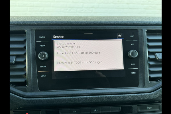 Volkswagen Crafter 35 2.0 TDI L3 DC Trendline Trekhaak 2800kg Trekgewicht Airco Cruise Carplay laadbak 2.700X 2.030