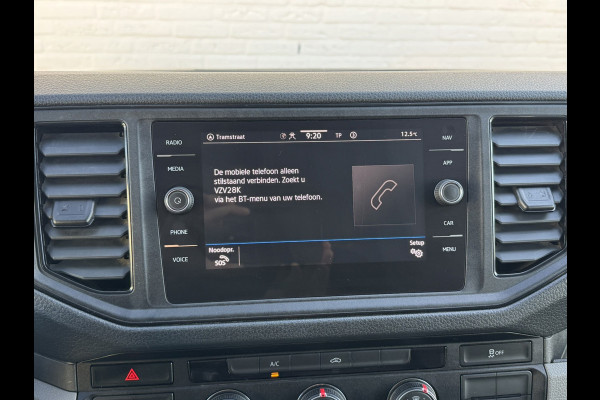 Volkswagen Crafter 35 2.0 TDI L3 DC Trendline Trekhaak 2800kg Trekgewicht Airco Cruise Carplay laadbak 2.700X 2.030