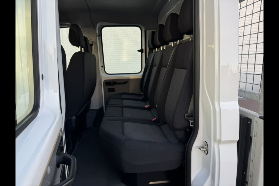 Volkswagen Crafter 35 2.0 TDI L3 DC Trendline Trekhaak 2800kg Trekgewicht Airco Cruise Carplay laadbak 2.700X 2.030