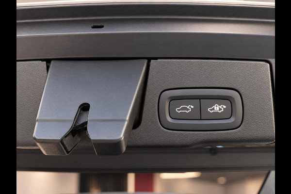 Volvo XC60 2.0 T8 Plug-in hybrid 455PK AWD Plus Black Ed. | Pano | H/K Sound | Premium Pack | Nieuw | BTW