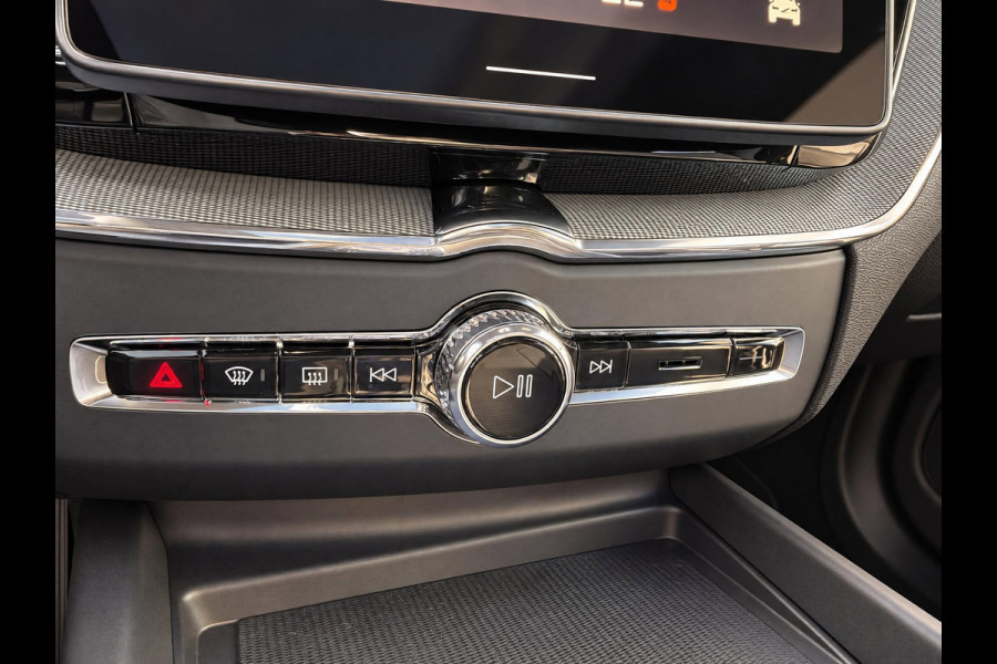 Volvo XC60 2.0 T8 Plug-in hybrid 455PK AWD Plus Black Ed. | Pano | H/K Sound | Premium Pack | Nieuw | BTW