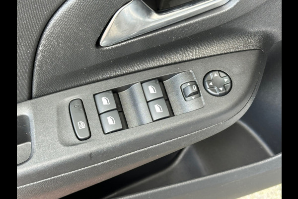 Opel Corsa 1.2 Elegance Automaat Navi Airco Carplay PDC