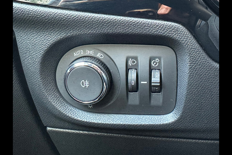 Opel Corsa 1.2 Elegance Automaat Navi Airco Carplay PDC