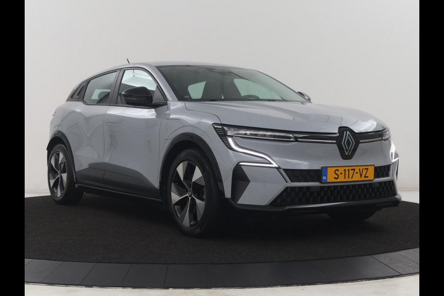 Renault Mégane E-Tech EV60 Optimum Charge Evolution | SOH 92,4 % | Cruise control | Trekhaak | Carplay | Camera | Park assist | Climate control | Keyless | Full LED