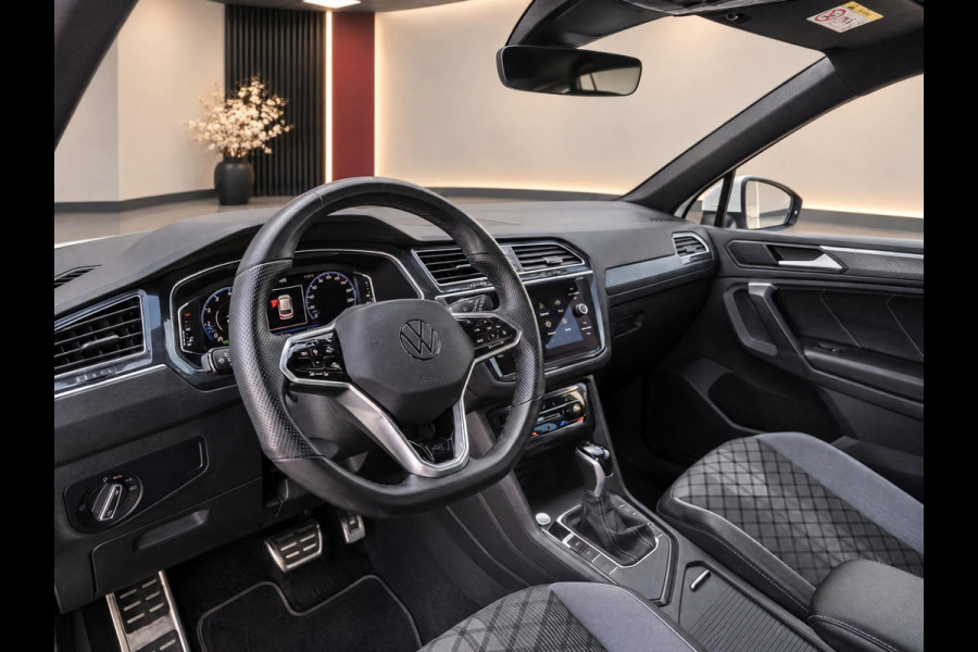 Volkswagen Tiguan 1.5 TSI 150PK DSG R-Line | Keyless | Camera | Winter Pack | BTW