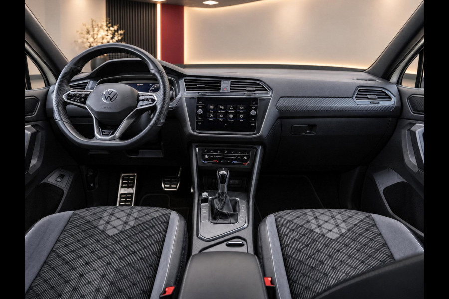 Volkswagen Tiguan 1.5 TSI 150PK DSG R-Line | Keyless | Camera | Winter Pack | BTW