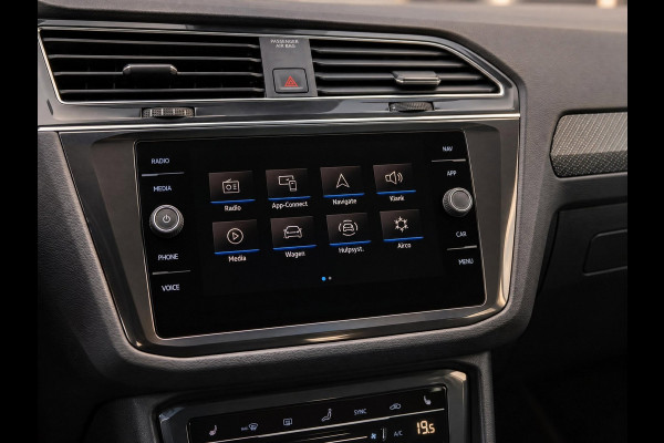 Volkswagen Tiguan 1.5 TSI 150PK DSG R-Line | Keyless | Camera | Winter Pack | BTW