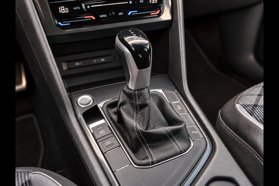 Volkswagen Tiguan 1.5 TSI 150PK DSG R-Line | Keyless | Camera | Winter Pack | BTW