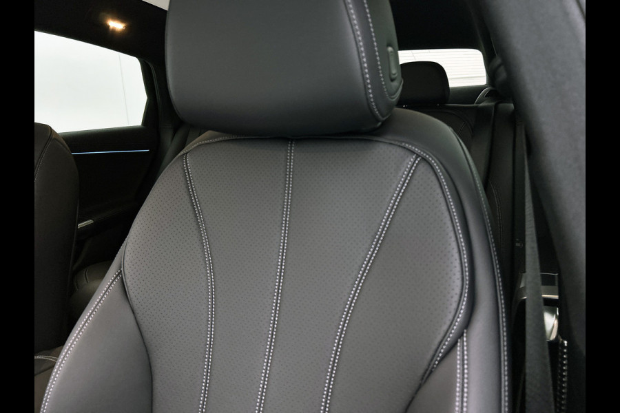 Mercedes-Benz C-Klasse 400 4MATIC Launch Edition 94 kWh | Premium pakket | Winterpakket | Nightpakket | Vast panoramadak | Burmester Surround Sound | 20” multispaakse AMG-velgen | Augmented Reality navigatie | URBAN GUARD |