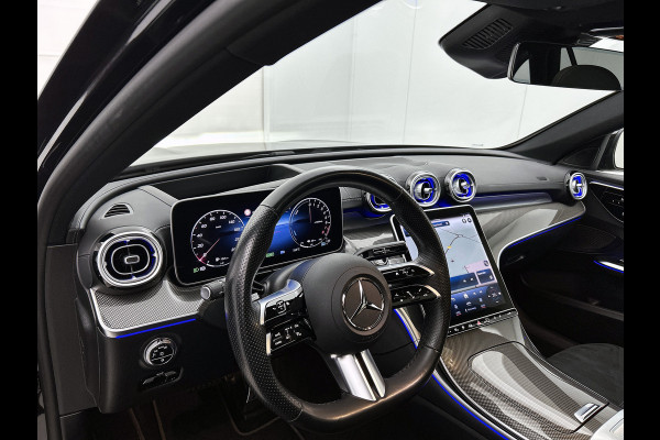 Mercedes-Benz C-Klasse Estate 300 e Star Edition AMG Line Plus | AMG in en Exterieur | Sfeerverlichting | Memory Seats | Trekhaak | Panoramadak schuif kantel dak | Incl. 24 maanden Mercedes-Benz Certified Garantie.