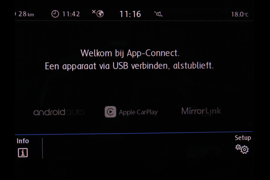 Volkswagen Golf Variant 1.0 TSI Highline Business R | Adaptive cruise | Park assist | Trekhaak | Navigatie | Carplay | Climate control| Full LED | R-Line |