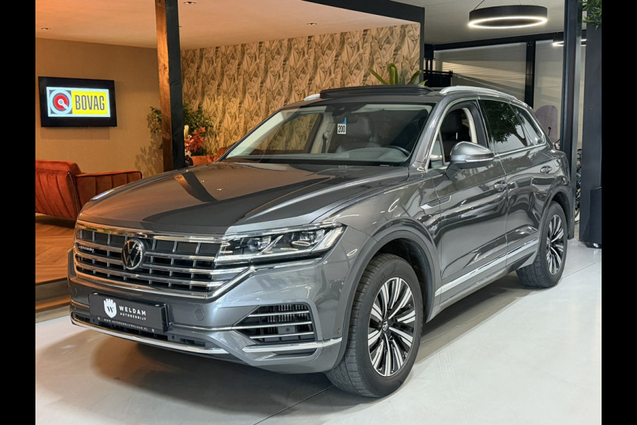 Volkswagen Touareg 3.0 TSi eHybrid 4MOTION 381PK Elegance BOVAG Garantie BTW Pano Memory LED ACC Lane Full Rijklaar