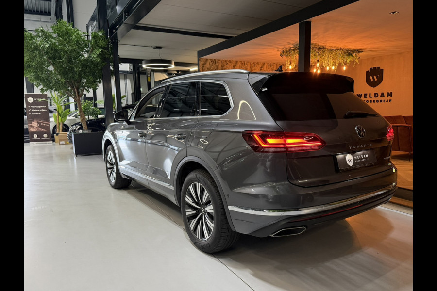 Volkswagen Touareg 3.0 TSi eHybrid 4MOTION 381PK Elegance BOVAG Garantie BTW Pano Memory LED ACC Lane Full Rijklaar