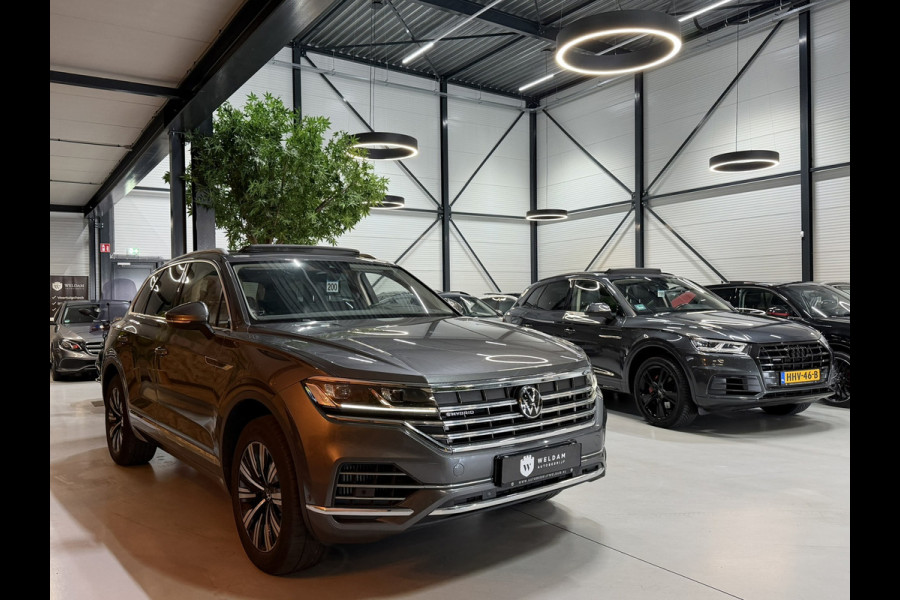 Volkswagen Touareg 3.0 TSi eHybrid 4MOTION 381PK Elegance BOVAG Garantie BTW Pano Memory LED ACC Lane Full Rijklaar