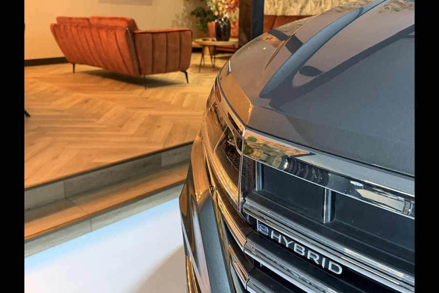 Volkswagen Touareg 3.0 TSi eHybrid 4MOTION 381PK Elegance BOVAG Garantie BTW Pano Memory LED ACC Lane Full Rijklaar