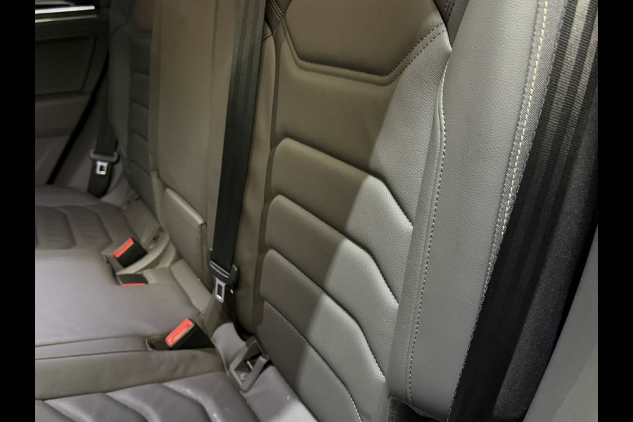Volkswagen Touareg 3.0 TSi eHybrid 4MOTION 381PK Elegance BOVAG Garantie BTW Pano Memory LED ACC Lane Full Rijklaar
