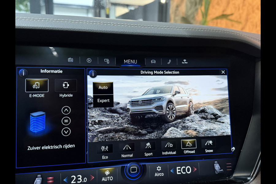 Volkswagen Touareg 3.0 TSi eHybrid 4MOTION 381PK Elegance BOVAG Garantie BTW Pano Memory LED ACC Lane Full Rijklaar