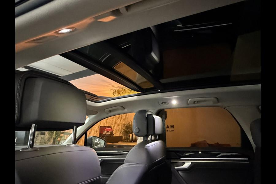 Volkswagen Touareg 3.0 TSi eHybrid 4MOTION 381PK Elegance BOVAG Garantie BTW Pano Memory LED ACC Lane Full Rijklaar