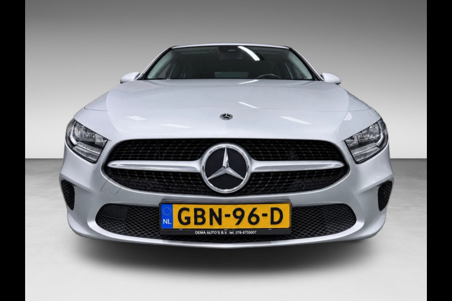 Mercedes-Benz A-Klasse 180 BUSINESS EDITION AUTOMAAT/NAVI/ECC/PDC/CRUISE///