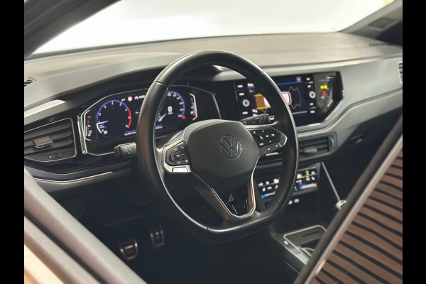 Volkswagen Polo 1.0 TSI R-Line | Carplay | Matrix LED | Camera | Climatronic | Stoelverwarming | 17” Lichtmetaal