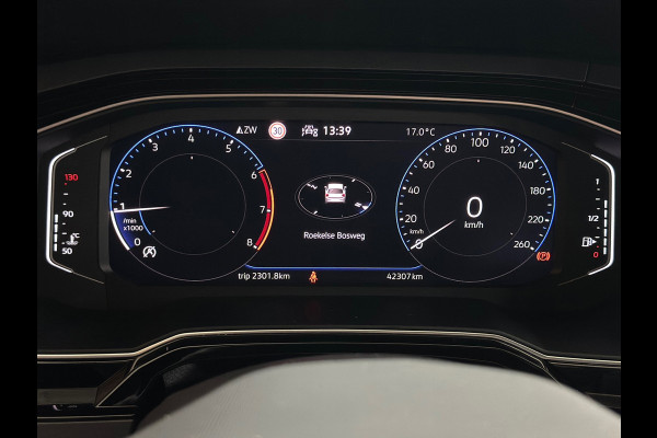 Volkswagen Polo 1.0 TSI R-Line | Carplay | Matrix LED | Camera | Climatronic | Stoelverwarming | 17” Lichtmetaal
