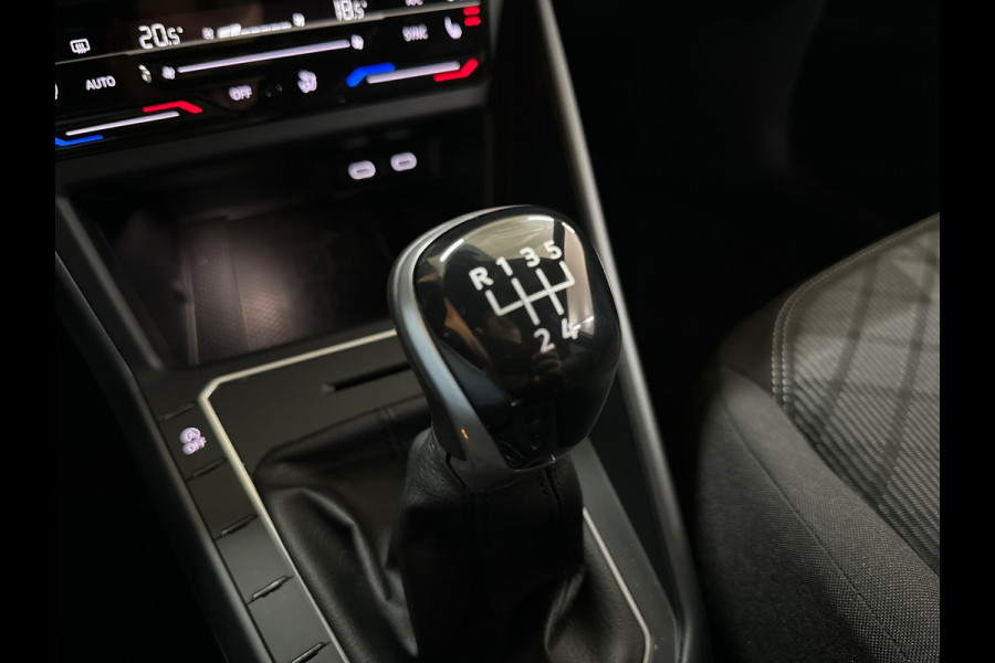 Volkswagen Polo 1.0 TSI R-Line | Carplay | Matrix LED | Camera | Climatronic | Stoelverwarming | 17” Lichtmetaal