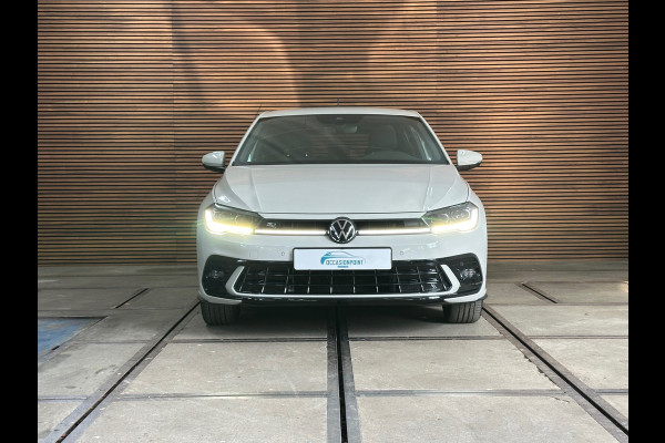 Volkswagen Polo 1.0 TSI R-Line | Carplay | Matrix LED | Camera | Climatronic | Stoelverwarming | 17” Lichtmetaal