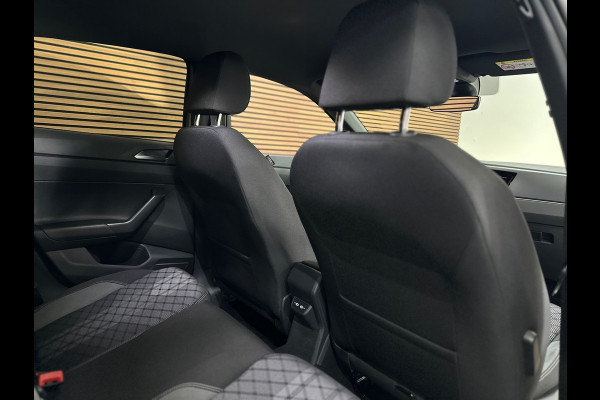 Volkswagen Polo 1.0 TSI R-Line | Carplay | Matrix LED | Camera | Climatronic | Stoelverwarming | 17” Lichtmetaal