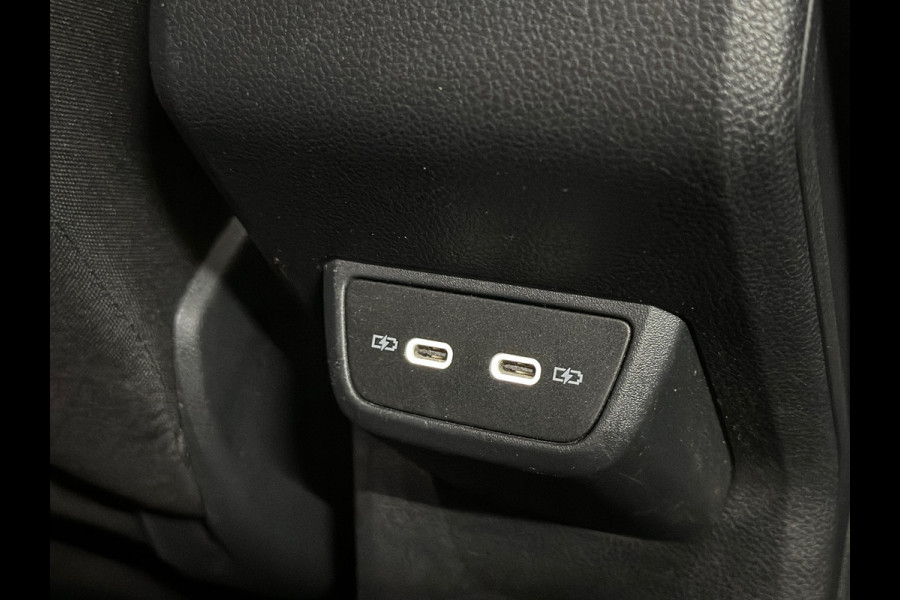 Volkswagen Polo 1.0 TSI R-Line | Carplay | Matrix LED | Camera | Climatronic | Stoelverwarming | 17” Lichtmetaal