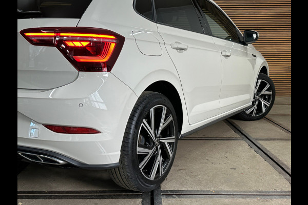 Volkswagen Polo 1.0 TSI R-Line | Carplay | Matrix LED | Camera | Climatronic | Stoelverwarming | 17” Lichtmetaal