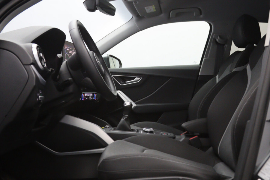 Audi Q2 35 TFSI 150 PK S-Line Edition, Matrix-LED, Camera, Stoelverwarming
