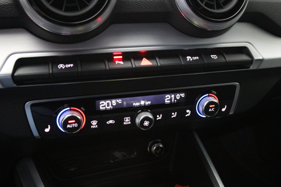 Audi Q2 35 TFSI 150 PK S-Line Edition, Matrix-LED, Camera, Stoelverwarming