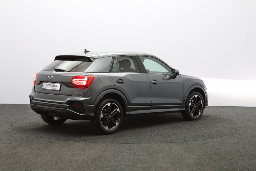 Audi Q2 35 TFSI 150 PK S-Line Edition, Matrix-LED, Camera, Stoelverwarming