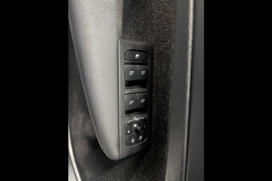 Volvo XC40 1.5 T2 Business Pro Navi | Clima | Camera | Cruise