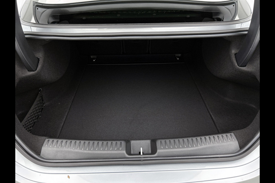 Mercedes-Benz CLA-Klasse 250+ Business Solution AMG 85.5 kWh | Sportstoelen voor | Massagefunctie voor | Nightpakket | Winterpakket | Augmented Reality navigatie |