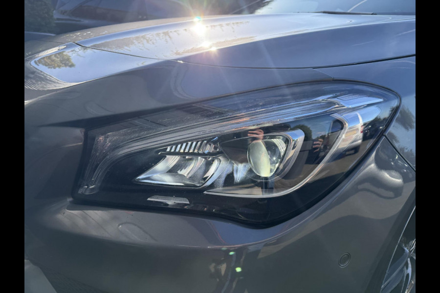 Mercedes-Benz CLA-Klasse Shooting Brake 180 AMG | Panoramadak | Camera | Navigatie | Carplay | Stoelverwarming |
