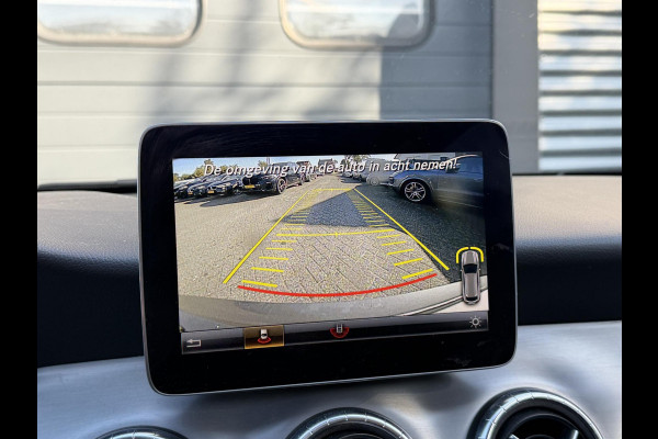 Mercedes-Benz CLA-Klasse Shooting Brake 180 AMG | Panoramadak | Camera | Navigatie | Carplay | Stoelverwarming |