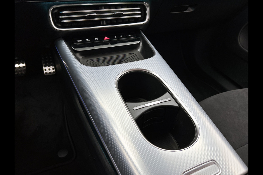 Mercedes-Benz CLA-Klasse Shooting Brake 250+ Business Solution AMG 85.5 kWh | Trekhaak | Panoramadak | Adapt. Cruise Control | Parkeerassistent | Smartphone Integratie |