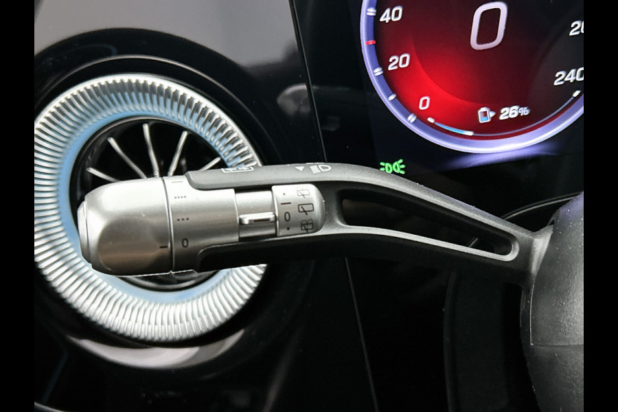 Mercedes-Benz CLA-Klasse Shooting Brake 250+ Business Solution AMG 85.5 kWh | Trekhaak | Panoramadak | Adapt. Cruise Control | Parkeerassistent | Smartphone Integratie |