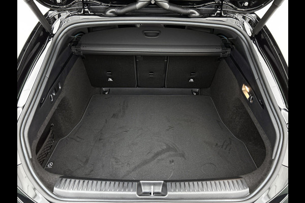 Mercedes-Benz CLA-Klasse Shooting Brake 250+ Business Solution AMG 85.5 kWh | Trekhaak | Panoramadak | Adapt. Cruise Control | Parkeerassistent | Smartphone Integratie |
