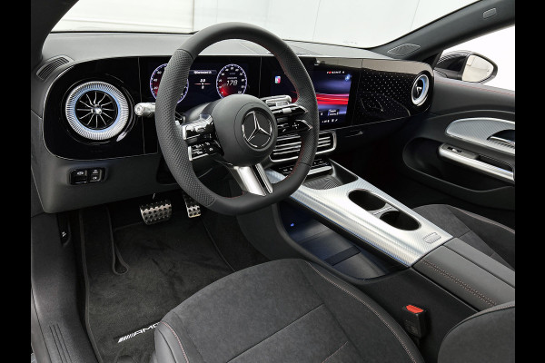 Mercedes-Benz CLA-Klasse Shooting Brake 250+ Business Solution AMG 85.5 kWh | Trekhaak | Panoramadak | Adapt. Cruise Control | Parkeerassistent | Smartphone Integratie |