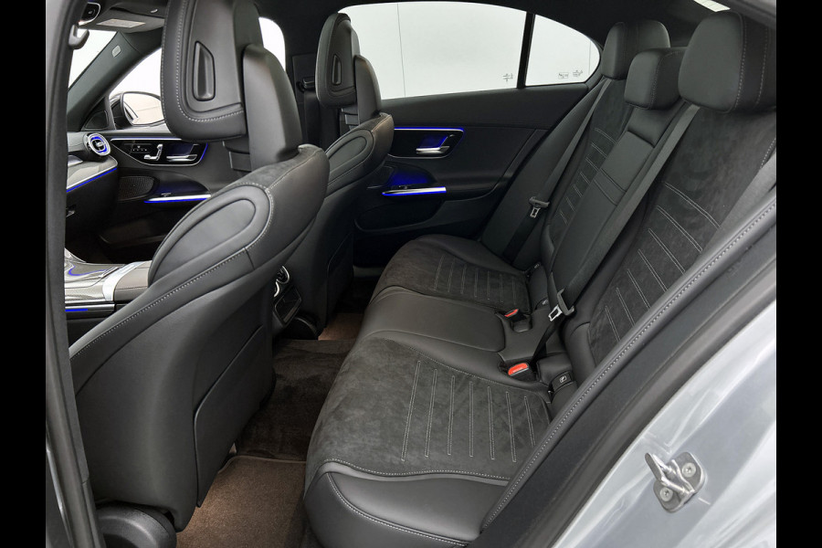 Mercedes-Benz C-Klasse 300 e 140 Years Edition | AMG line | Trekhaak | Panoramaschuifdak | 360°-camera | Nightpakket | Adapt. Cruise Control |