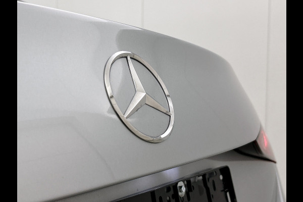 Mercedes-Benz C-Klasse 300 e 140 Years Edition | AMG line | Trekhaak | Panoramaschuifdak | 360°-camera | Nightpakket | Adapt. Cruise Control |