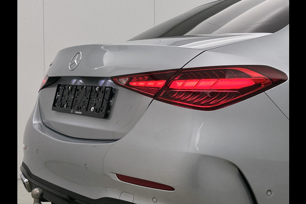 Mercedes-Benz C-Klasse 300 e 140 Years Edition | AMG line | Trekhaak | Panoramaschuifdak | 360°-camera | Nightpakket | Adapt. Cruise Control |