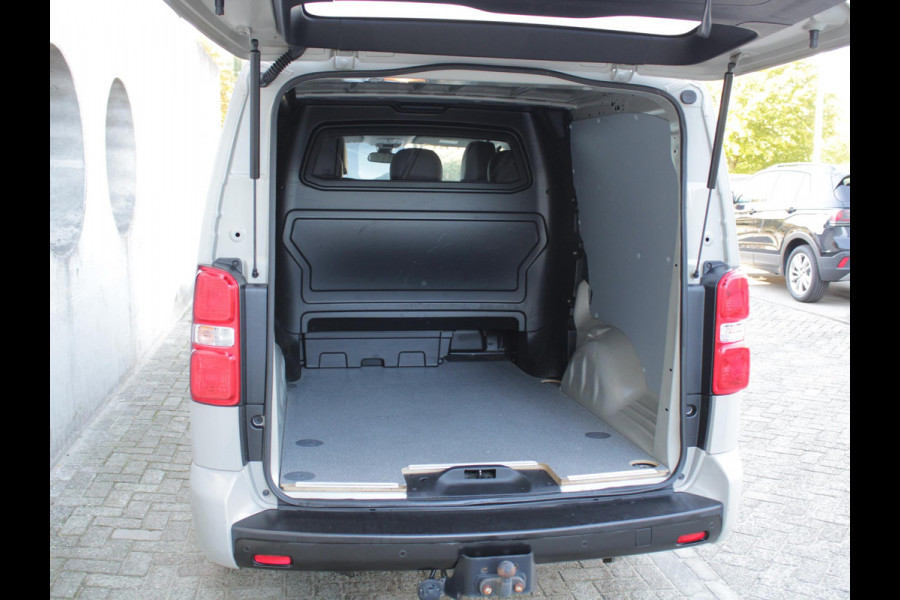 Toyota ProAce Worker 2.0 D-4D Professional Long DC | AUTOMAAT | LEDEREN BEKLEDING |